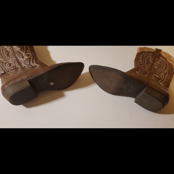 Coconut Cowgirl Boots with Heel - Picture 3 of 3